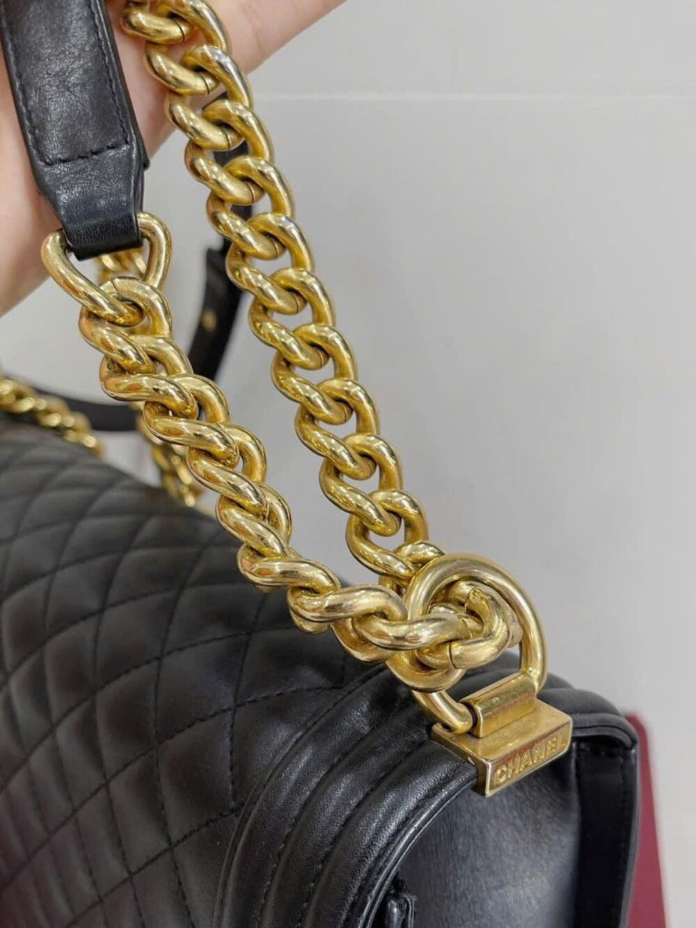 [Final Price] CHANEL Quilted New Medium Boy Flap Black - Picture 10 of 12